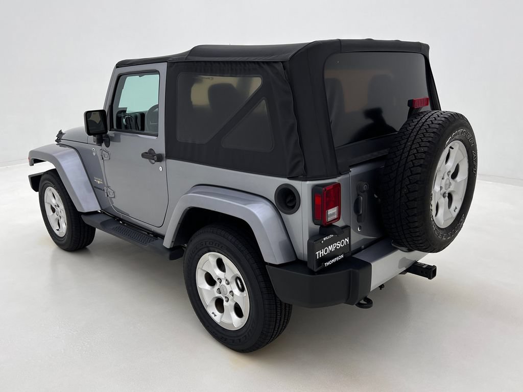 Used 2015 Jeep Wrangler Sahara AWD/4WD image 13