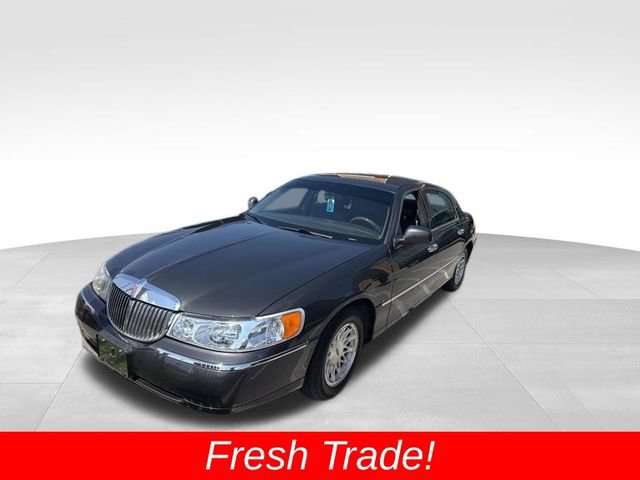Used 1998 Lincoln Town Car Signature