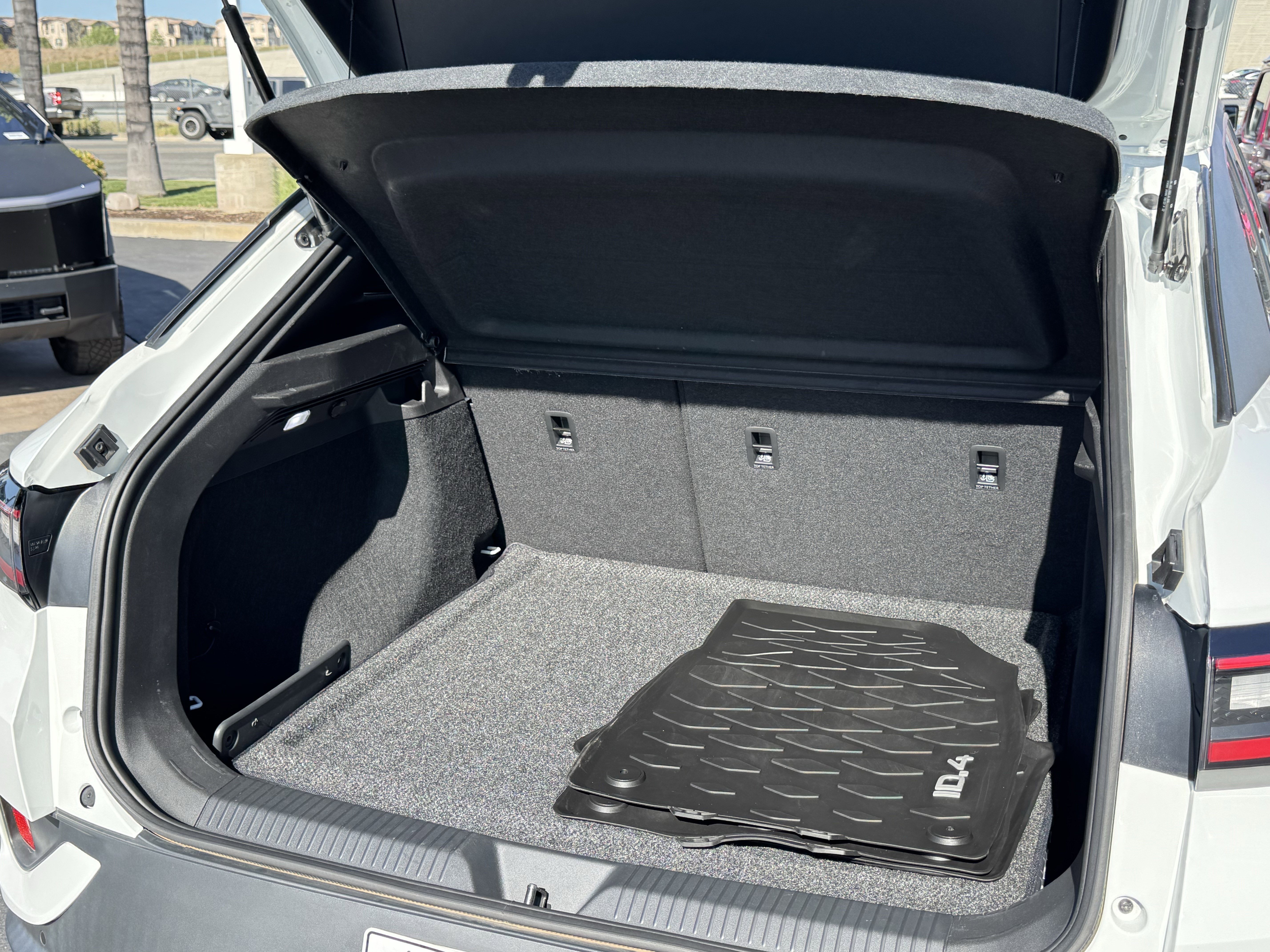 Certified 2023 Volkswagen ID.4 Pro image 37
