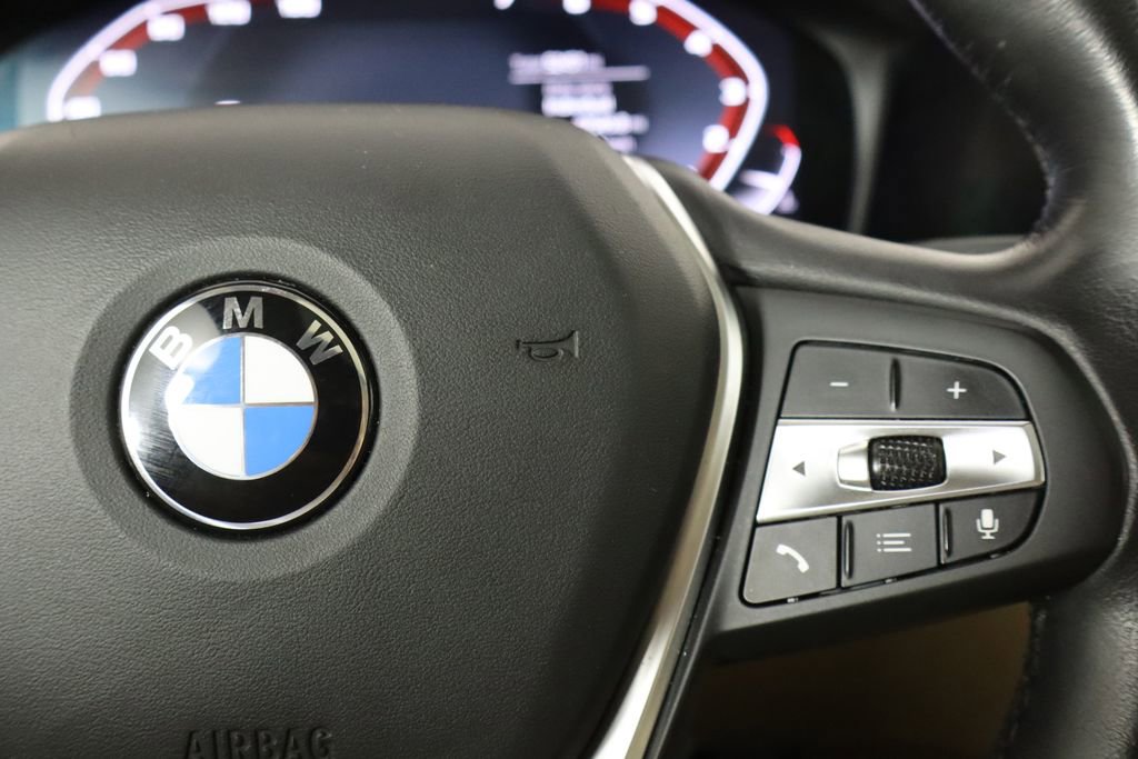 Used 2019 BMW 330i xDrive Sedan AWD/4WD image 8