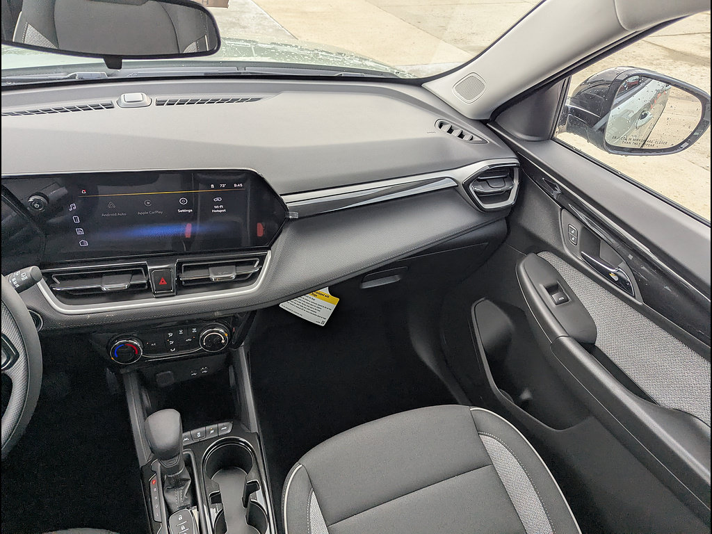 New 2026 Chevrolet TrailBlazer LT w/ Midnight Edition AWD/4WD image 18