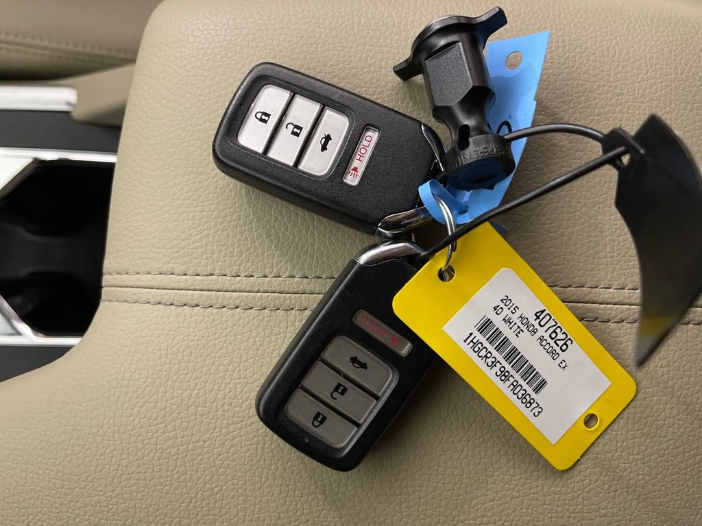 Used 2015 Honda Accord Touring image 26