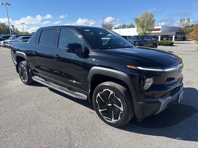 New 2026 Chevrolet Silverado EV LT image 8