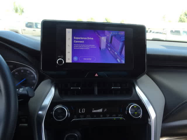 Certified 2023 Toyota Venza LE AWD/4WD image 27