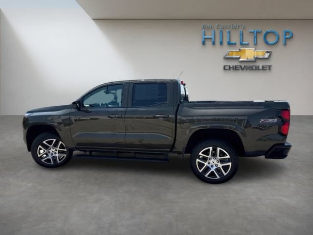 Used 2023 Chevrolet Colorado Z71 w/ Z71 Convenience Package 2 AWD/4WD image 11