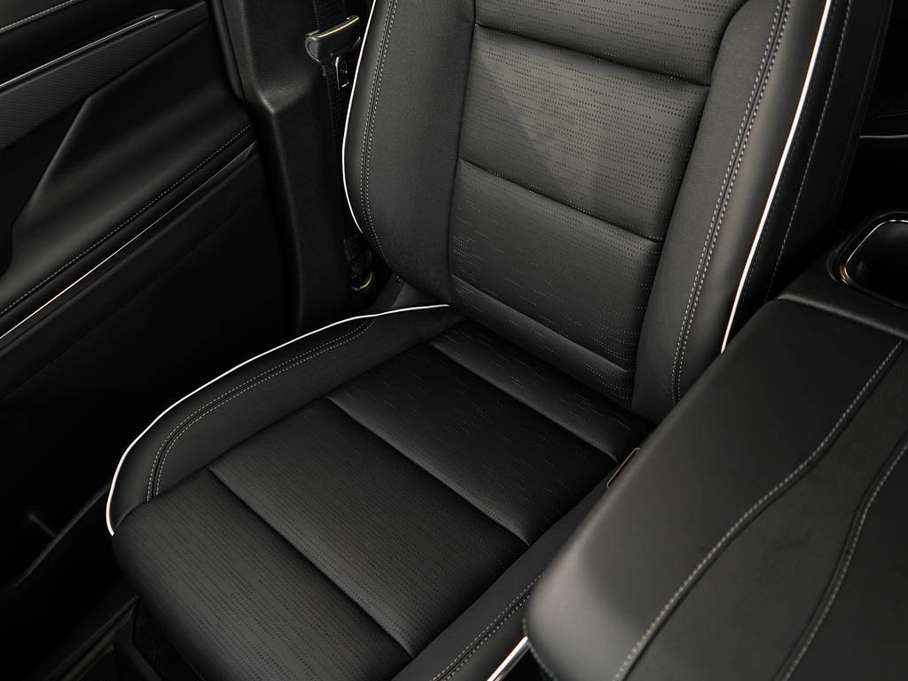 New 2026 Buick Enclave Sport Touring w/ Super Cruise Package image 28