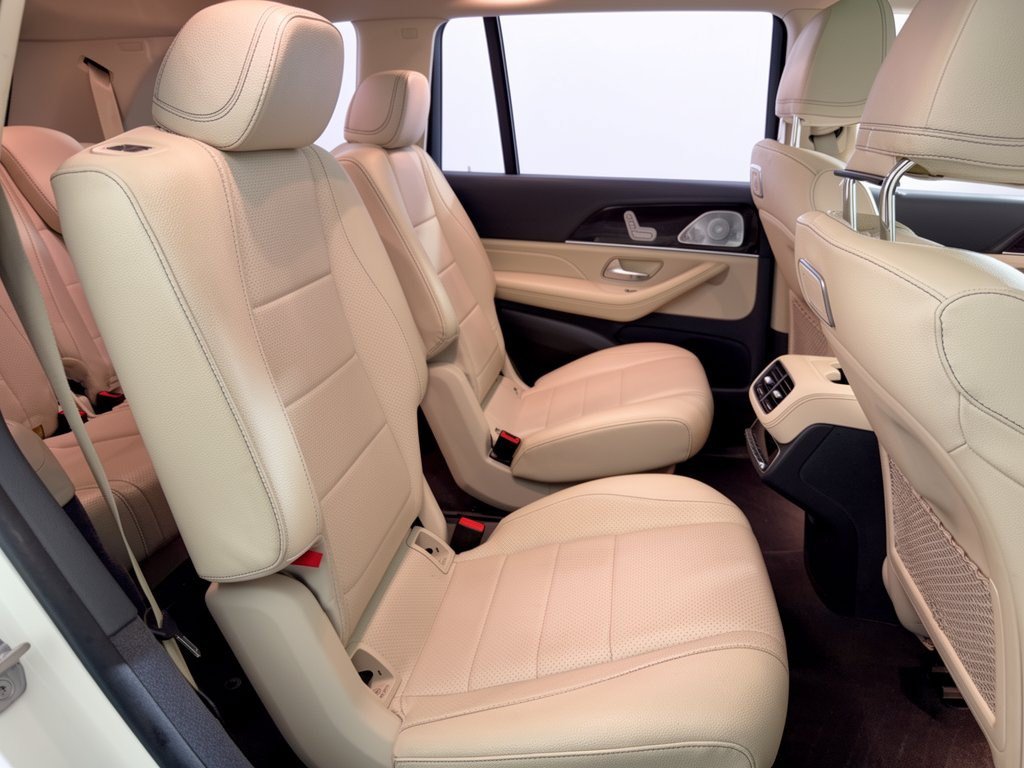 Used 2020 Mercedes-Benz GLS 450 4MATIC image 29