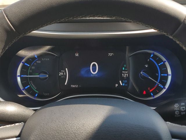 Used 2023 Chrysler Pacifica Touring-L FWD image 25