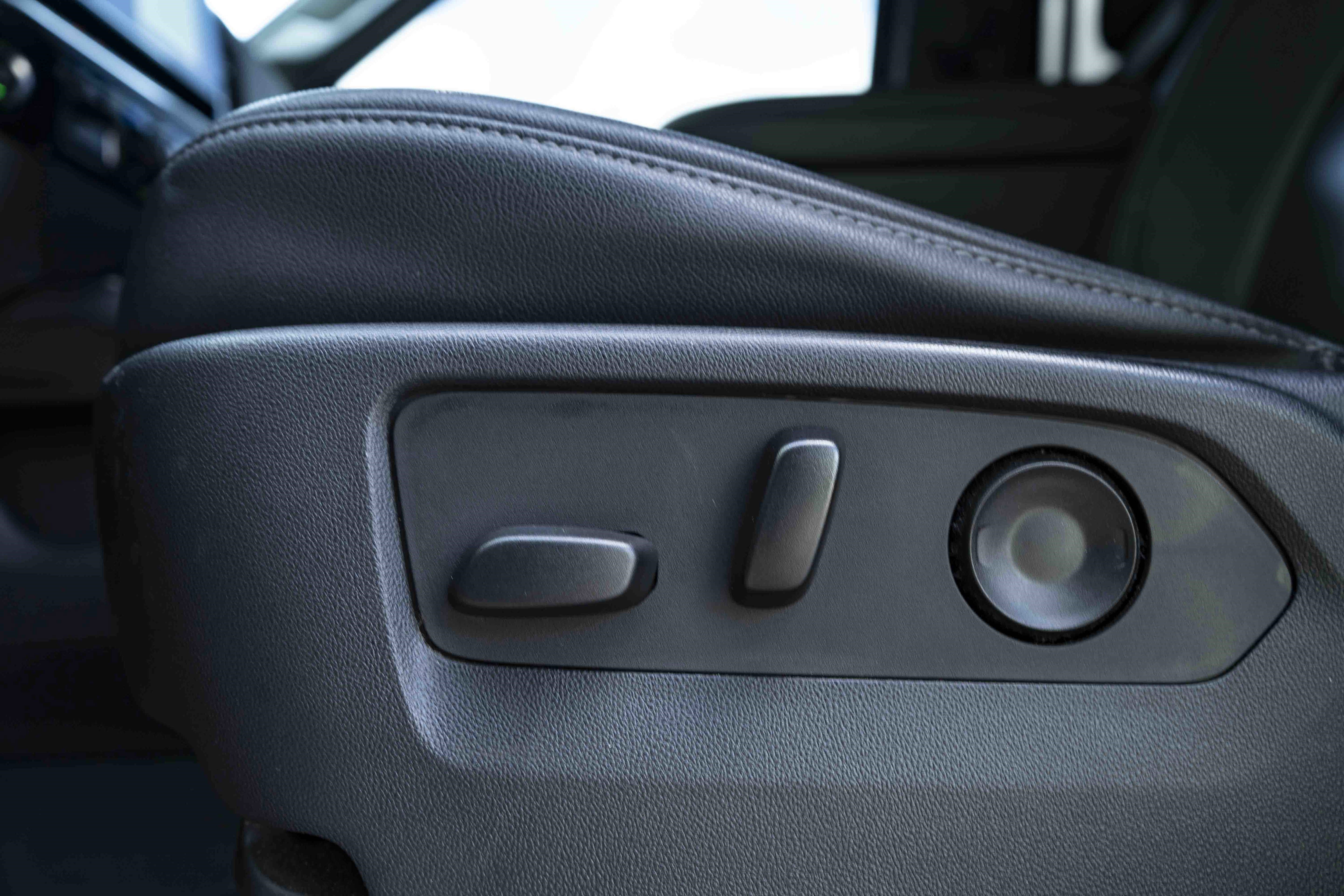 Used 2022 Chevrolet Silverado 1500 LTZ image 40