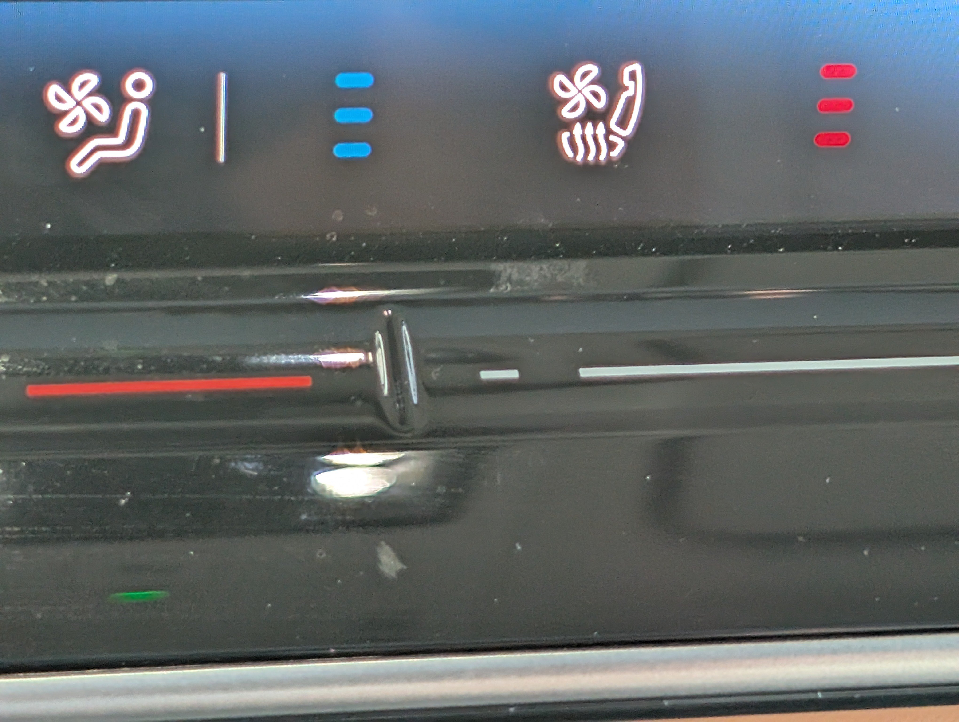 Used 2025 Volkswagen ID. Buzz 1st Edition AWD/4WD image 31