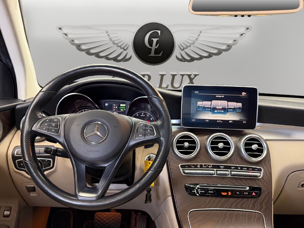 Used 2019 Mercedes-Benz GLC 350e 4MATIC image 10