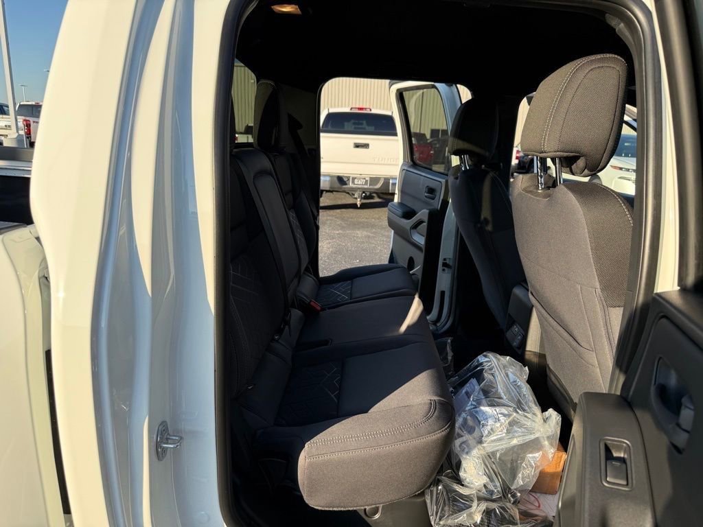 New 2026 Nissan Frontier SV w/ SV Convenience Package RWD image 19