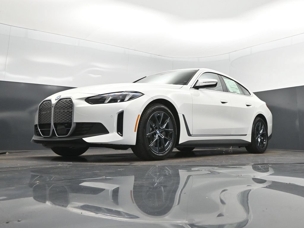 New 2026 BMW i4 eDrive40 w/ Premium Package RWD image 38