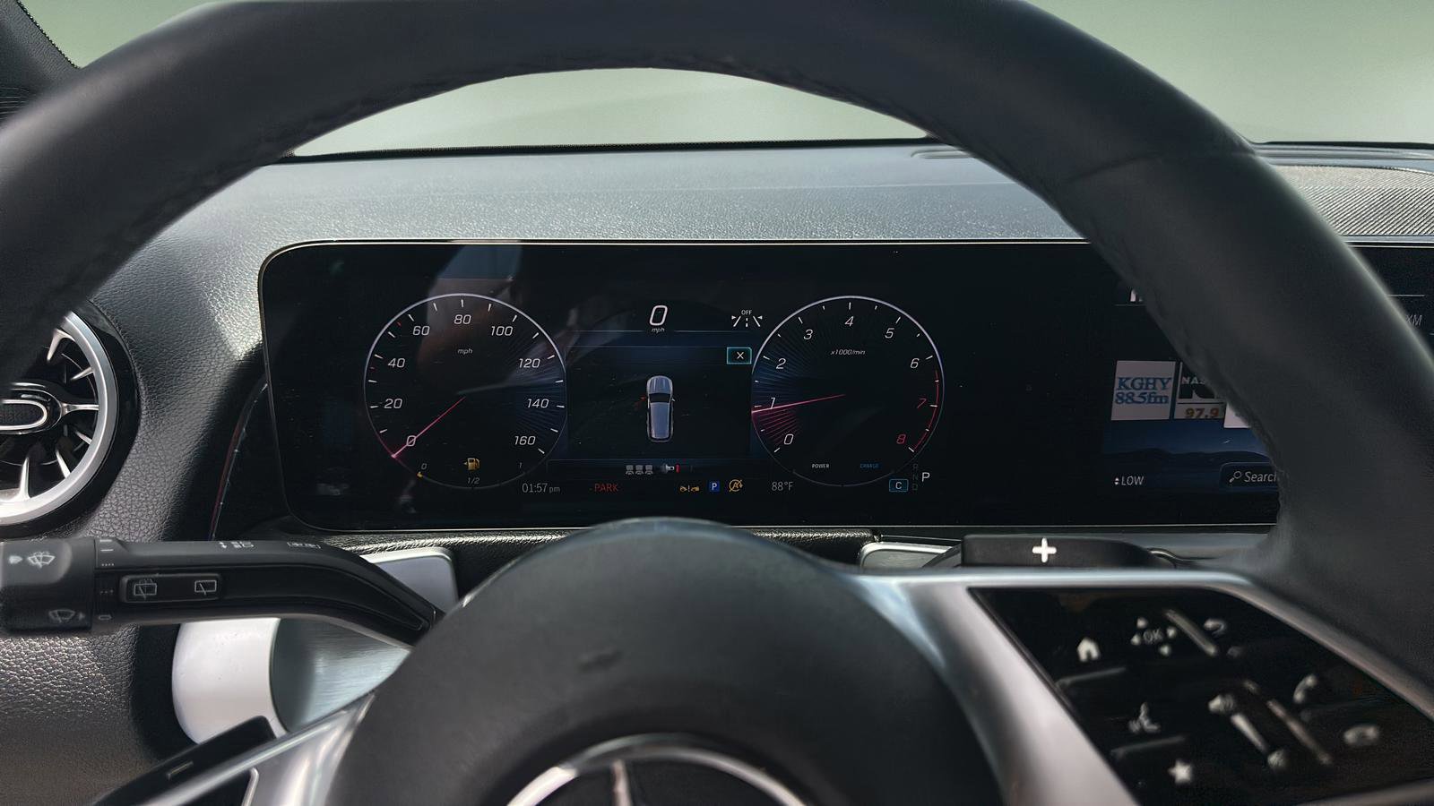 Used 2024 Mercedes-Benz GLB 250 4MATIC image 14