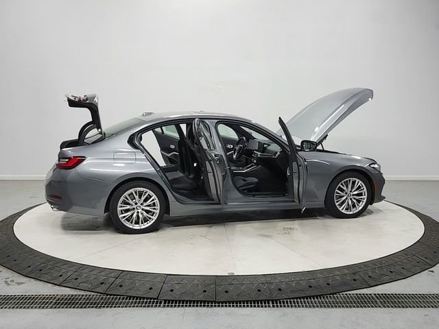 Used 2023 BMW 330i Sedan w/ Driving Assistance Package image 16