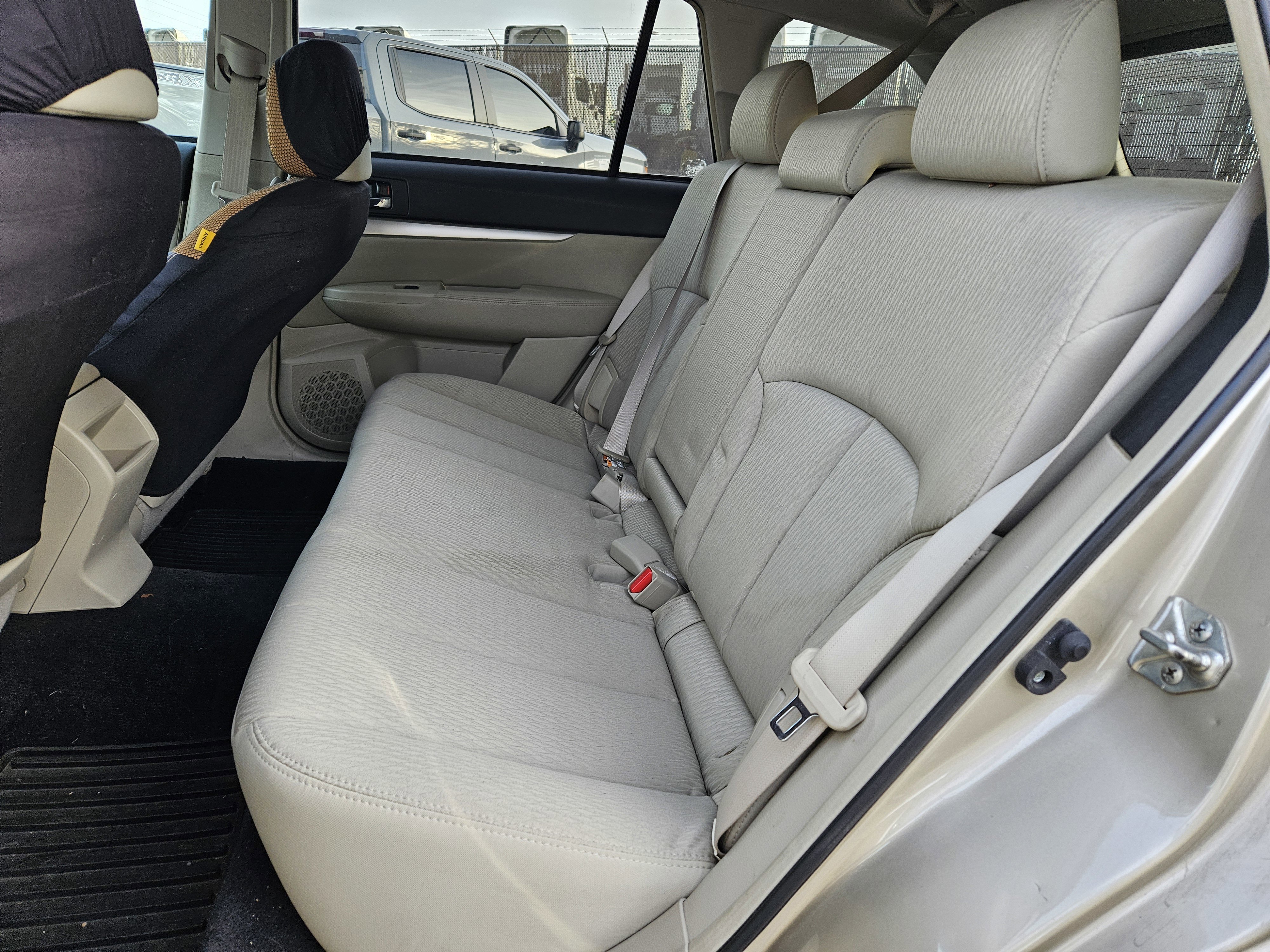 Used 2010 Subaru Outback 2.5i Premium image 17