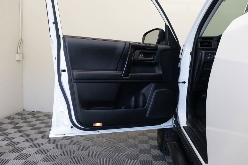 Used 2015 Toyota 4Runner TRD Pro image 17