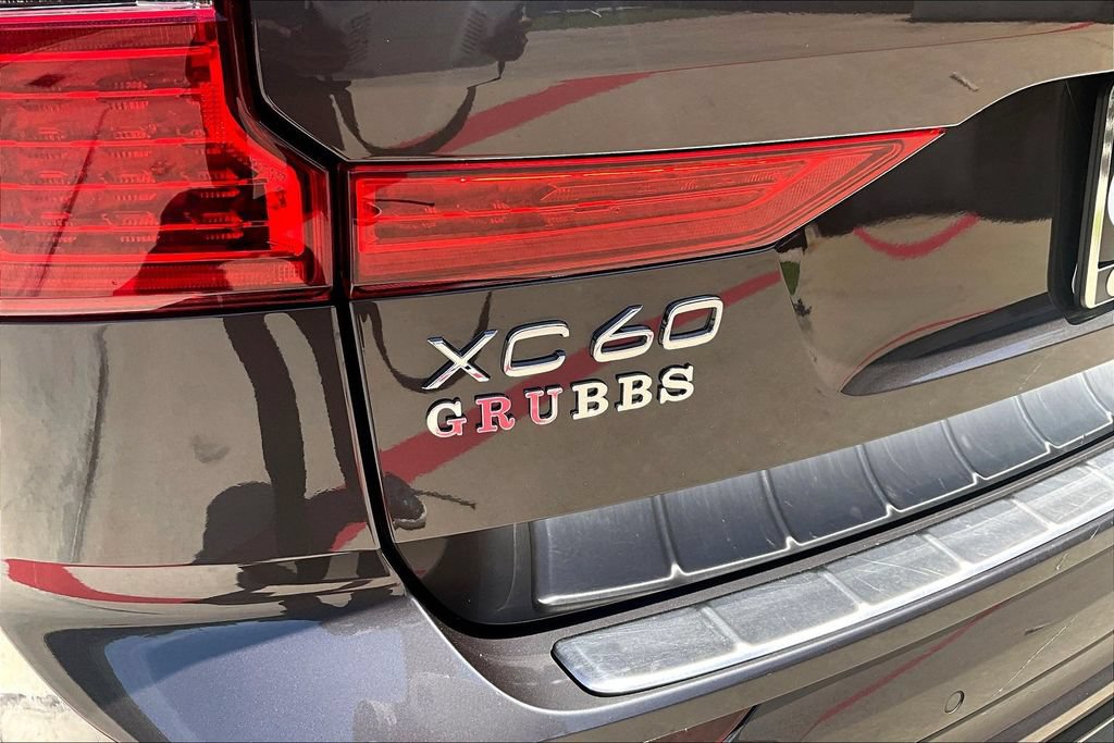 Used 2023 Volvo XC60 B5 Ultimate w/ Climate Package FWD image 43