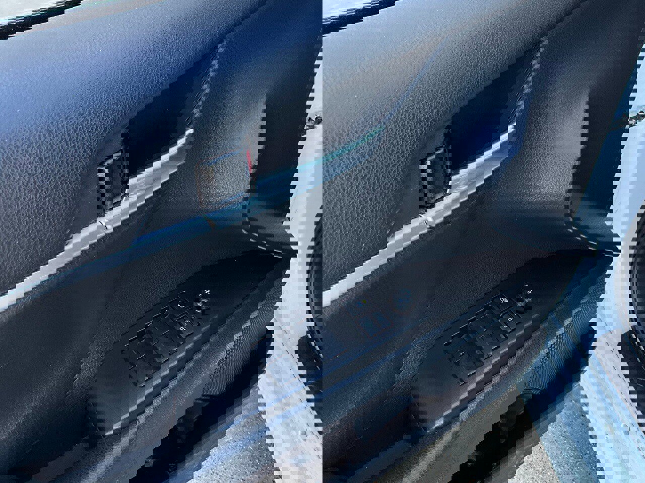 Used 2024 Toyota Camry SE image 17