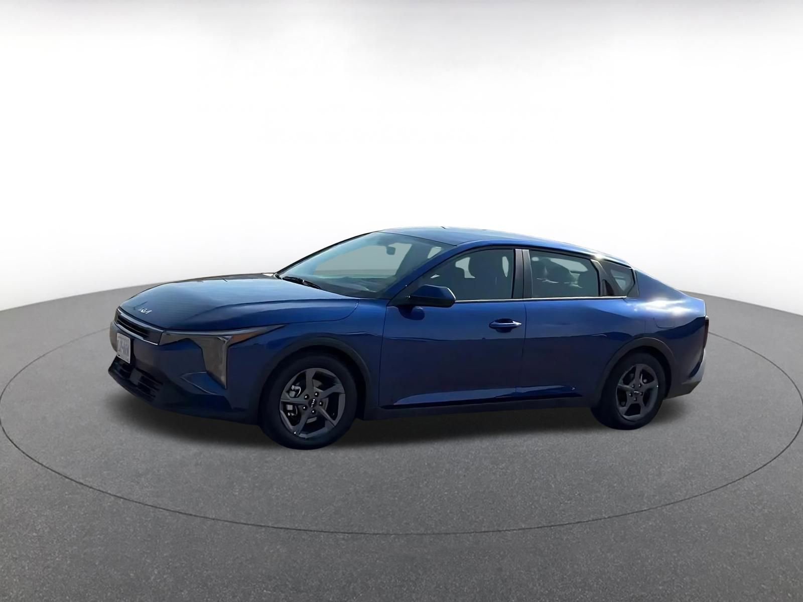 Used 2025 Kia K4 LXS image 8