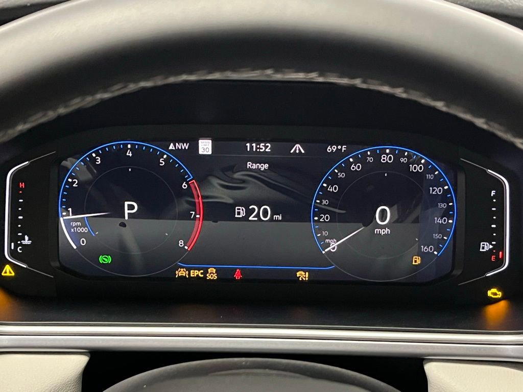 New 2025 Volkswagen Taos SEL AWD/4WD image 24