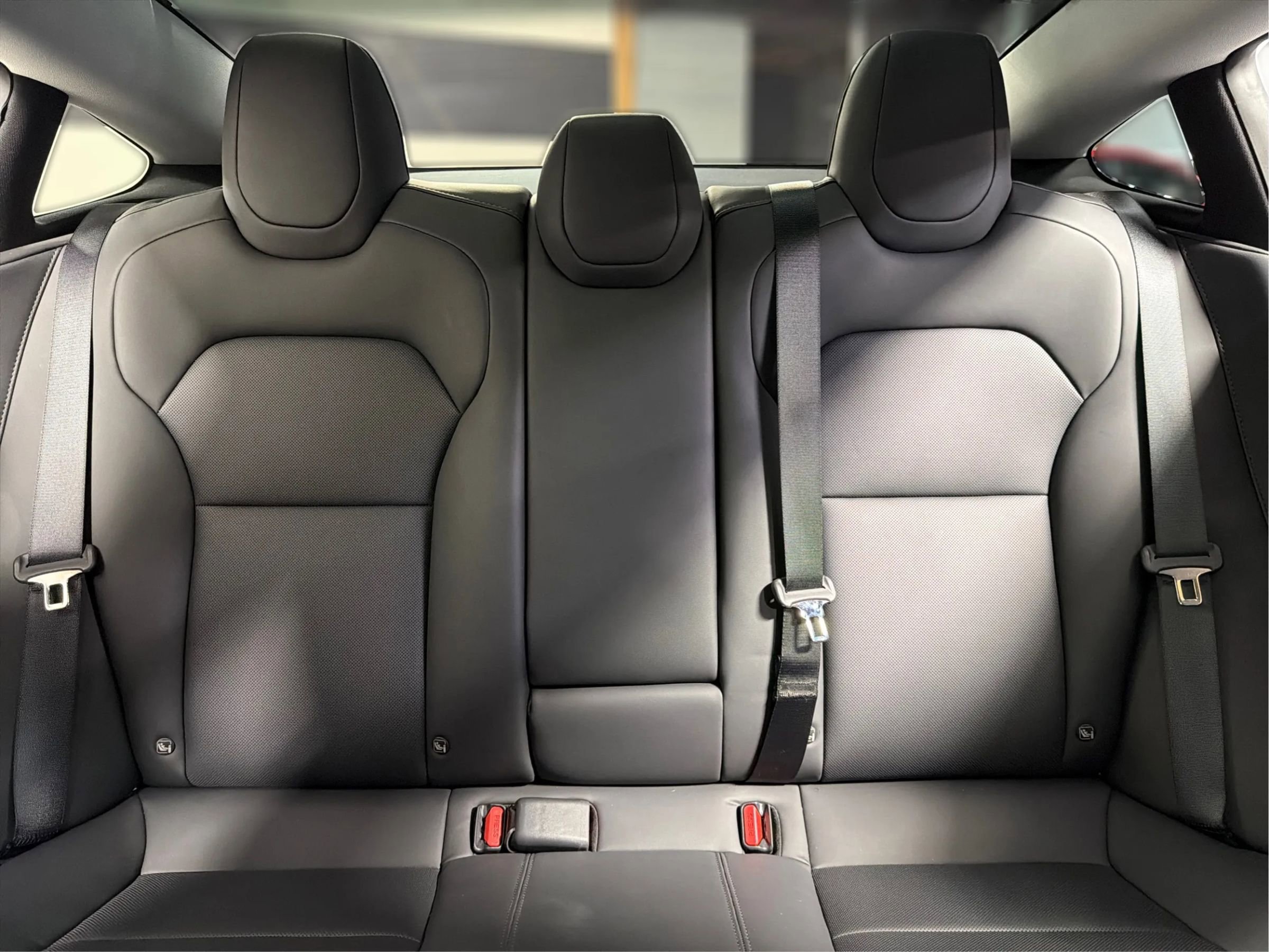 Used 2024 Tesla Model 3 Performance image 12