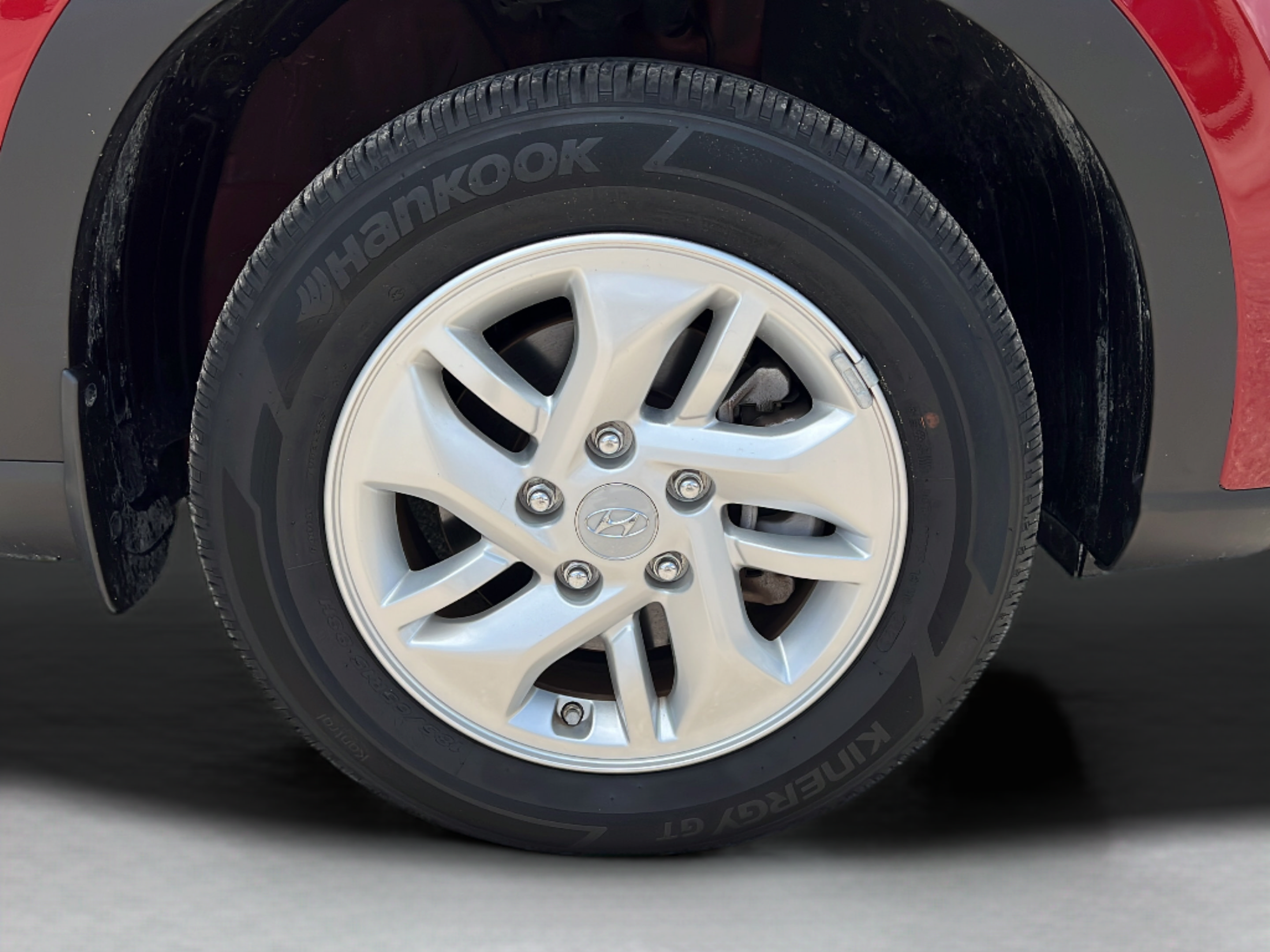 Certified 2024 Hyundai Venue SE FWD image 24