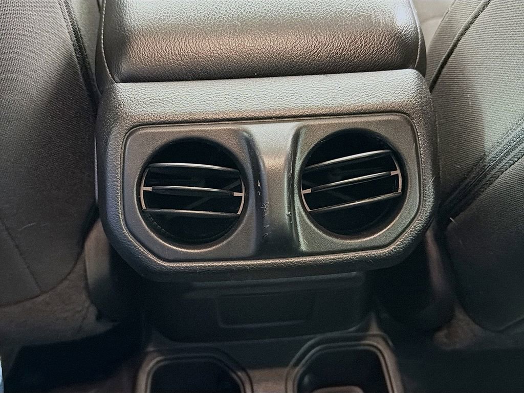 Used 2019 Jeep Wrangler Sport S image 36