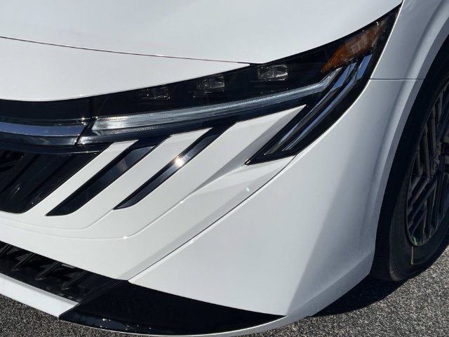 New 2026 Nissan Sentra SV w/ SV Convenience Package FWD image 9