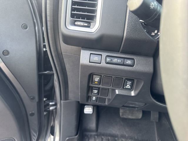 Used 2024 Nissan Frontier SV w/ SV Convenience Package image 19