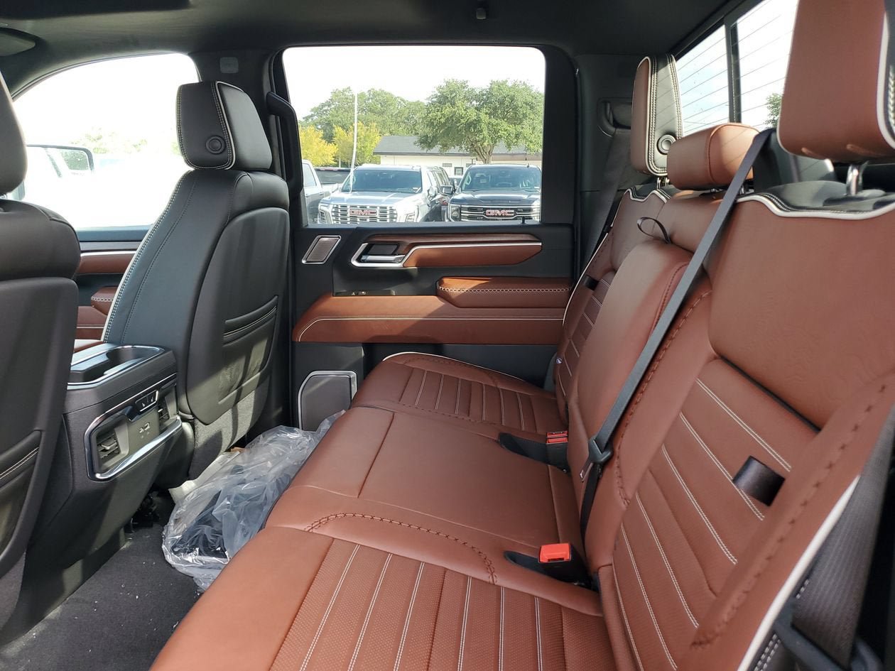 New 2026 GMC Sierra 3500 Denali Ultimate AWD/4WD image 12