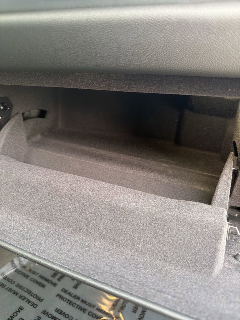 New 2026 BMW X7 M60i w/ Climate Comfort Package image 37