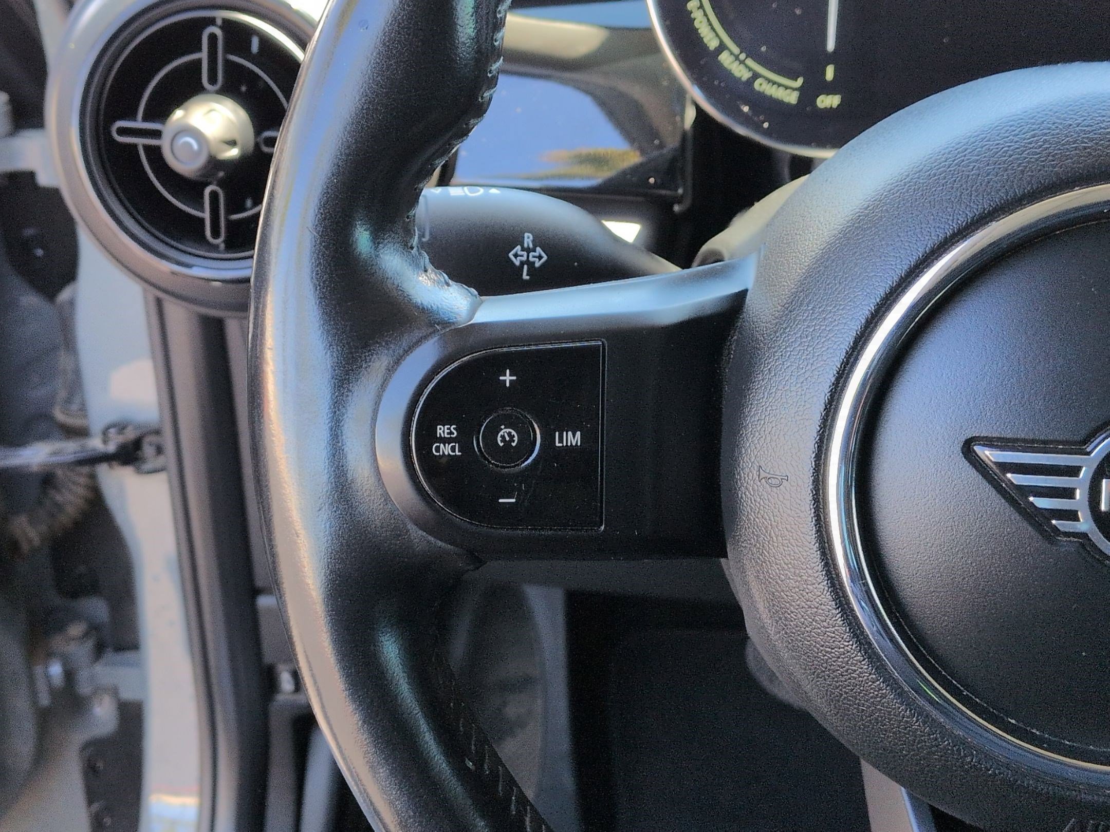 Used 2022 MINI Cooper SE FWD image 19