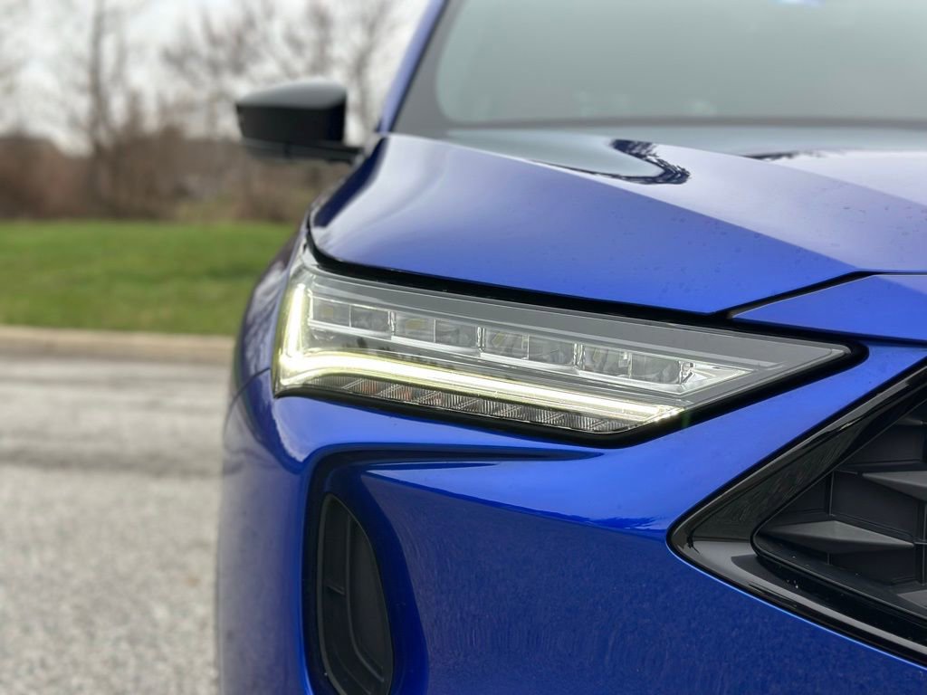 Used 2023 Acura MDX A-Spec image 10