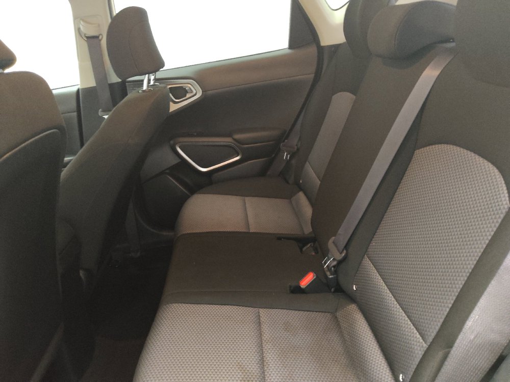 Used 2021 Kia Soul LX FWD image 18