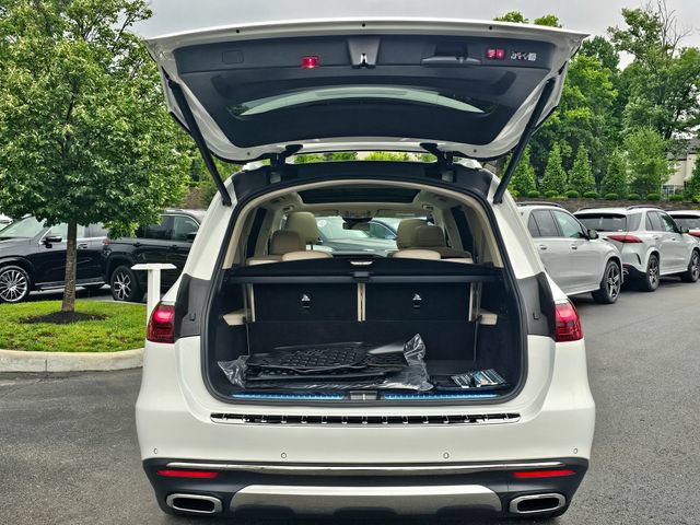New 2026 Mercedes-Benz GLS 450 4MATIC image 9