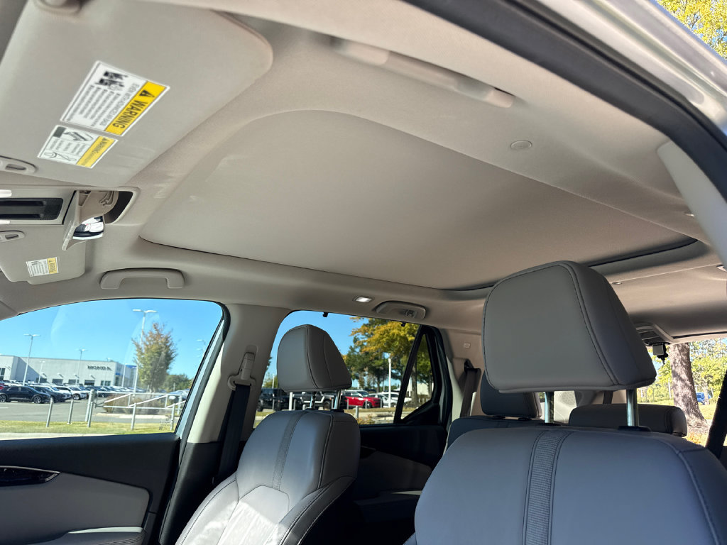 Used 2025 Honda Pilot Touring image 31