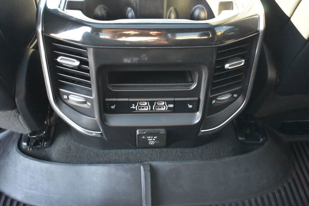 Used 2019 RAM 1500 Laramie image 31