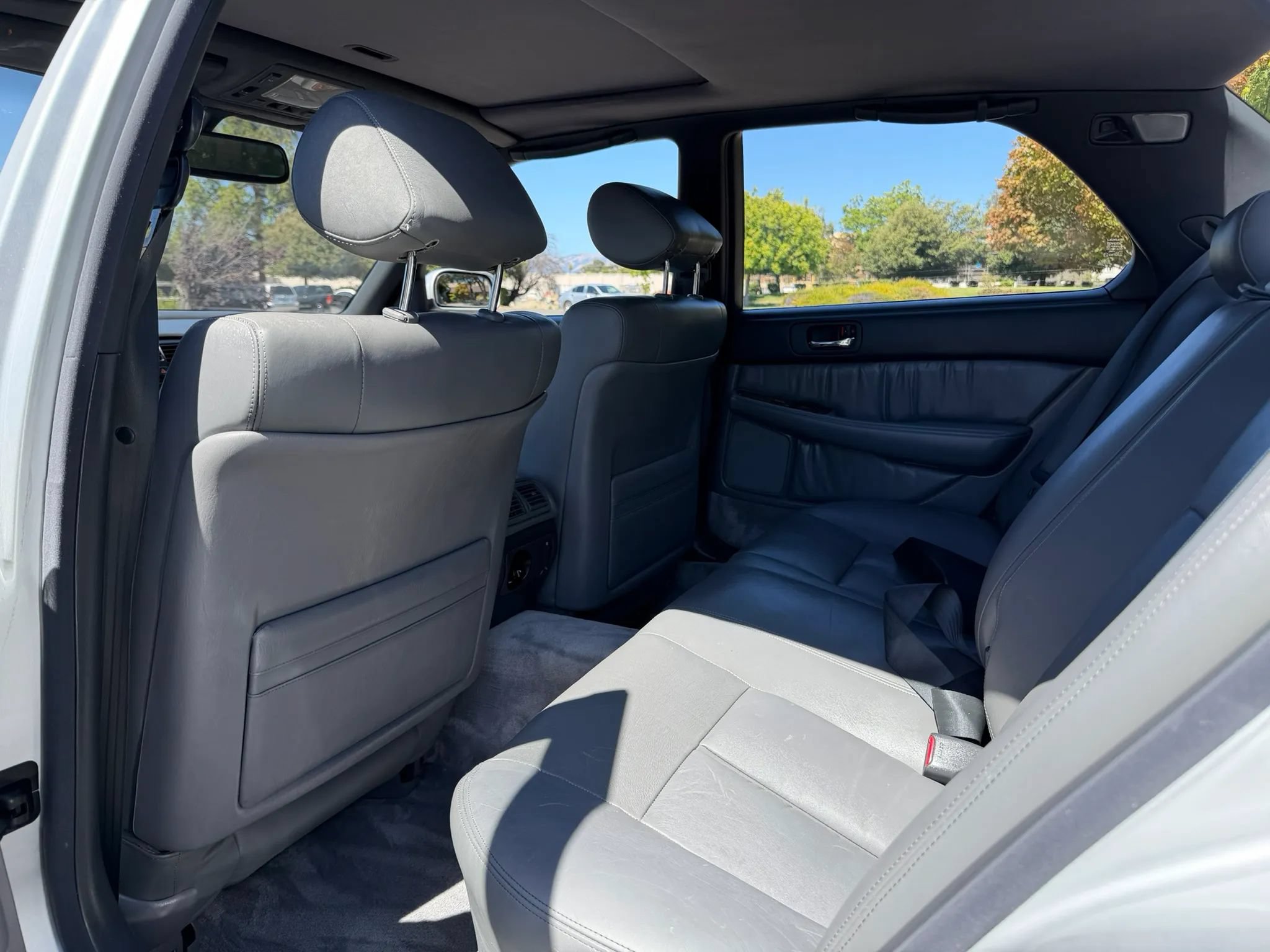 Used 1990 Lexus LS 400 RWD image 8
