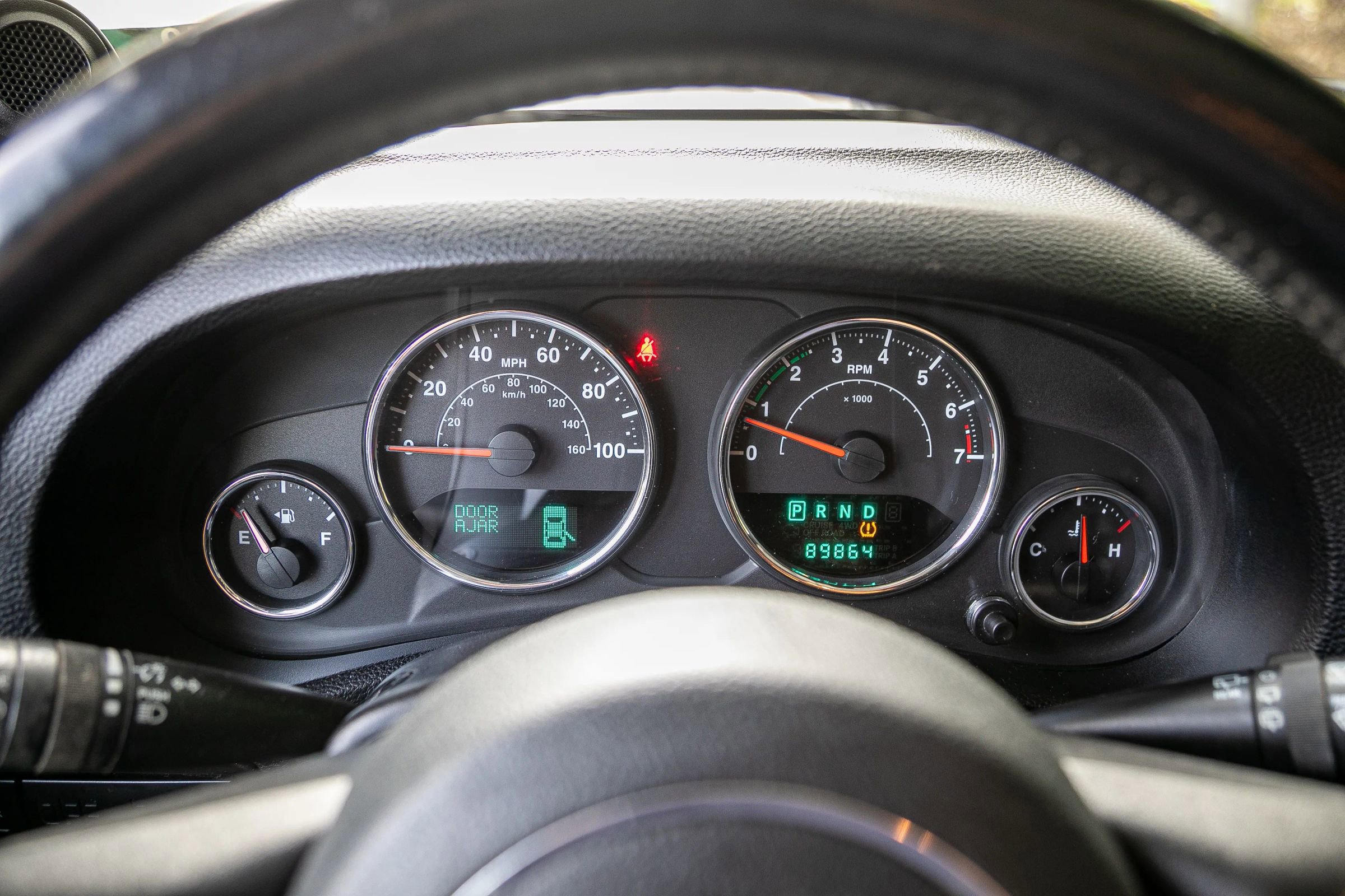 Used 2012 Jeep Wrangler Unlimited Rubicon w/ Connectivity Group image 31