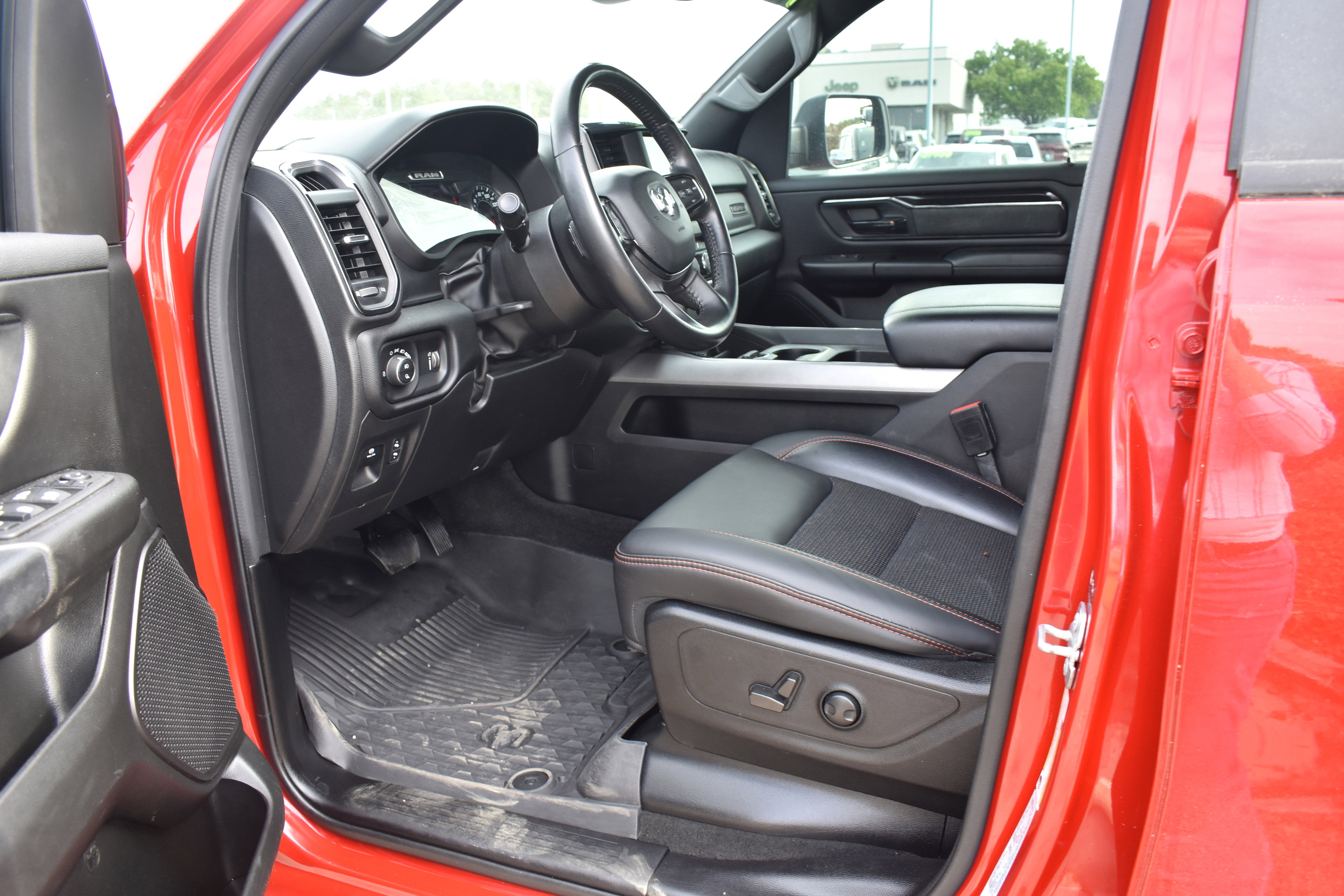 Used 2022 RAM 1500 Big Horn w/ Built-to-serve Edition AWD/4WD image 12