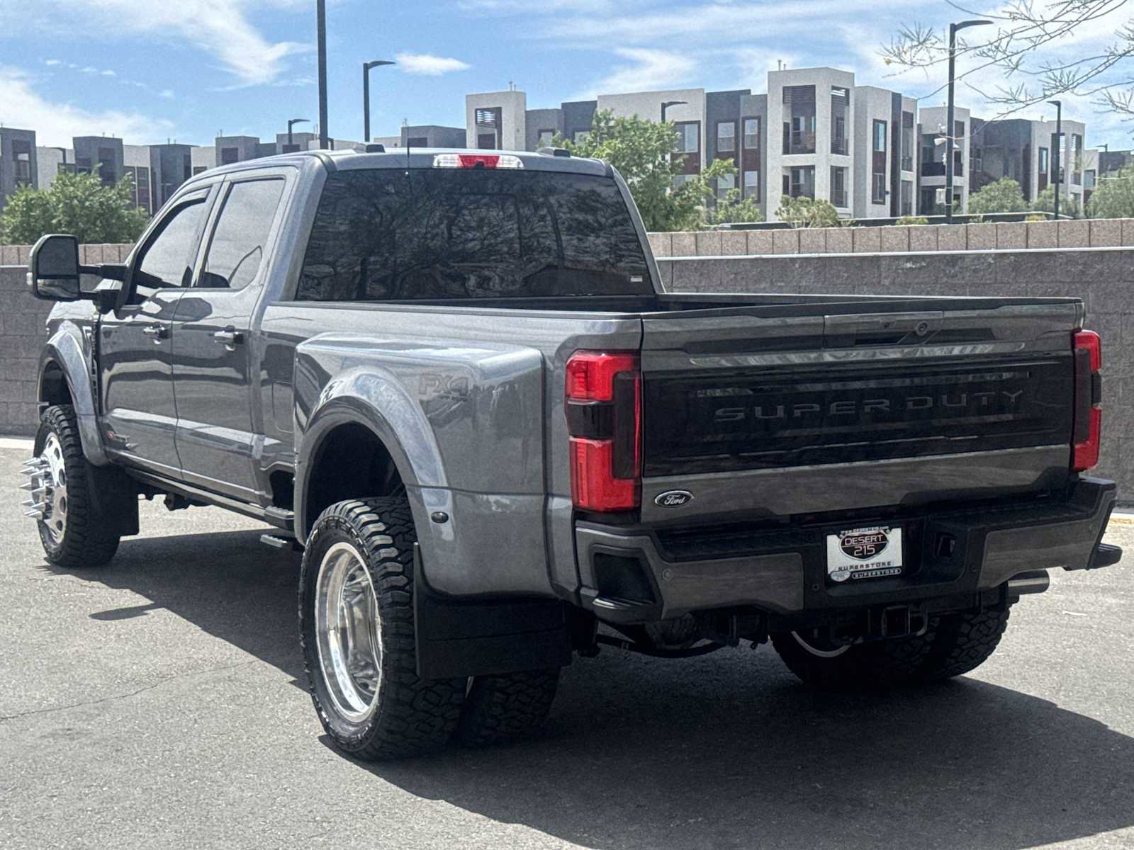 Used 2025 Ford F450 Platinum w/ FX4 Off-Road Package AWD/4WD image 27