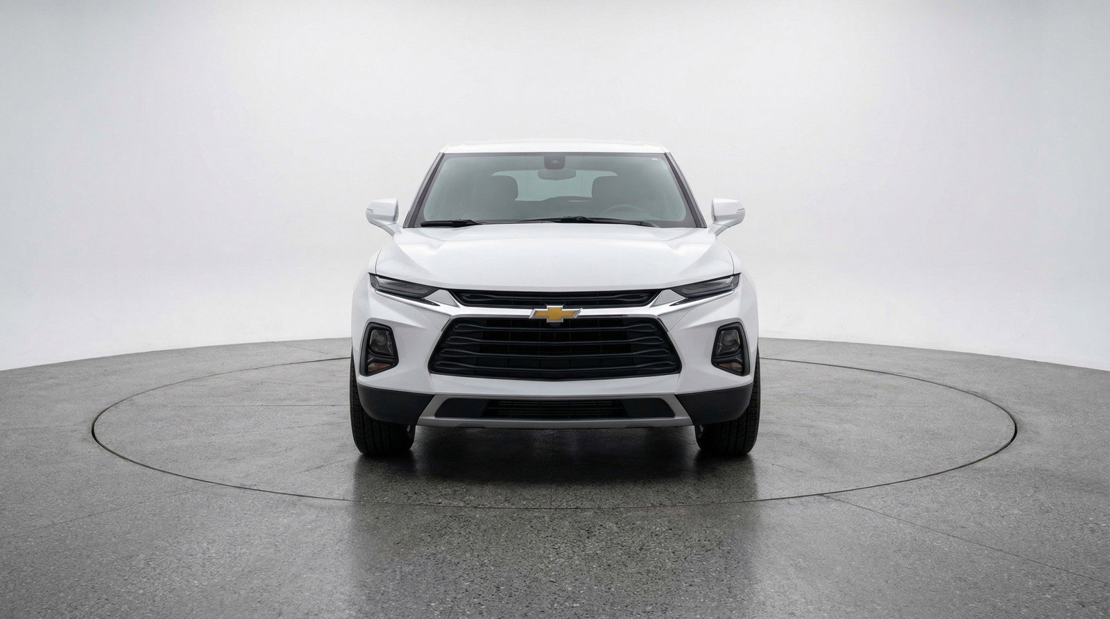 Used 2025 Chevrolet Blazer LT image 2