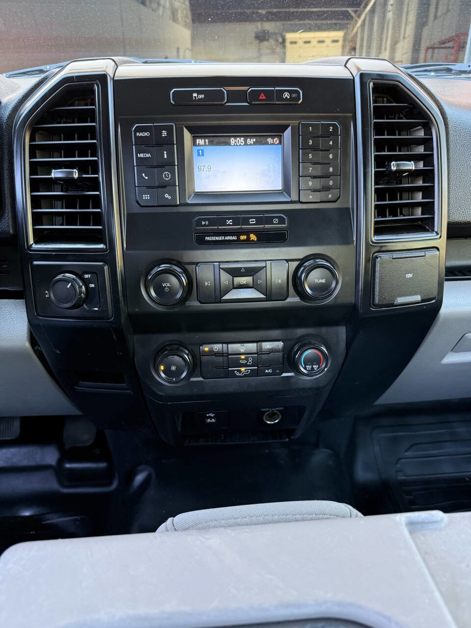 Used 2019 Ford F150 XL w/ Trailer Tow Package RWD image 11