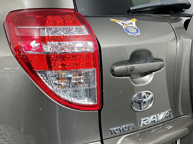 Used 2009 Toyota RAV4 Limited image 34