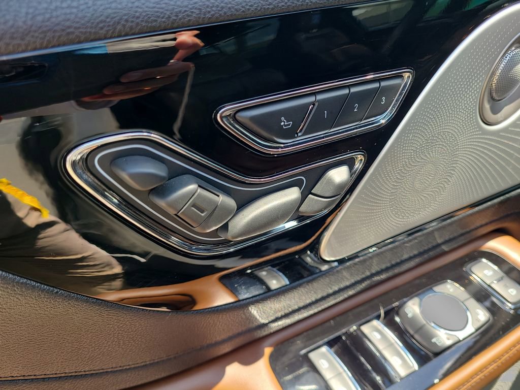 Used 2020 Lincoln Aviator Reserve w/ Equipment Group 202A AWD/4WD image 15
