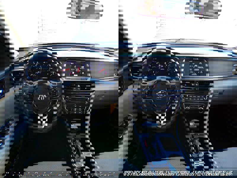 Used 2018 Kia Optima LX image 32