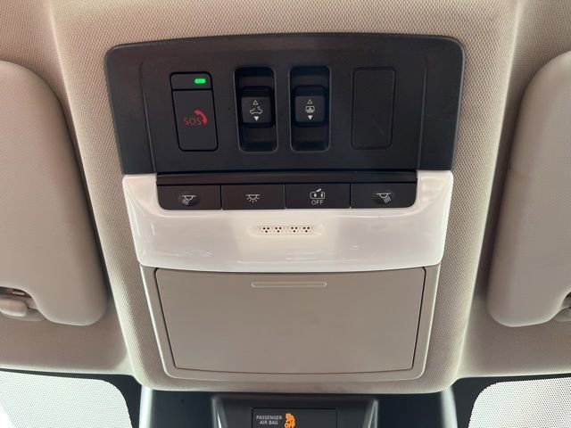 Used 2024 Nissan Rogue SV w/ SV Premium Package FWD image 35