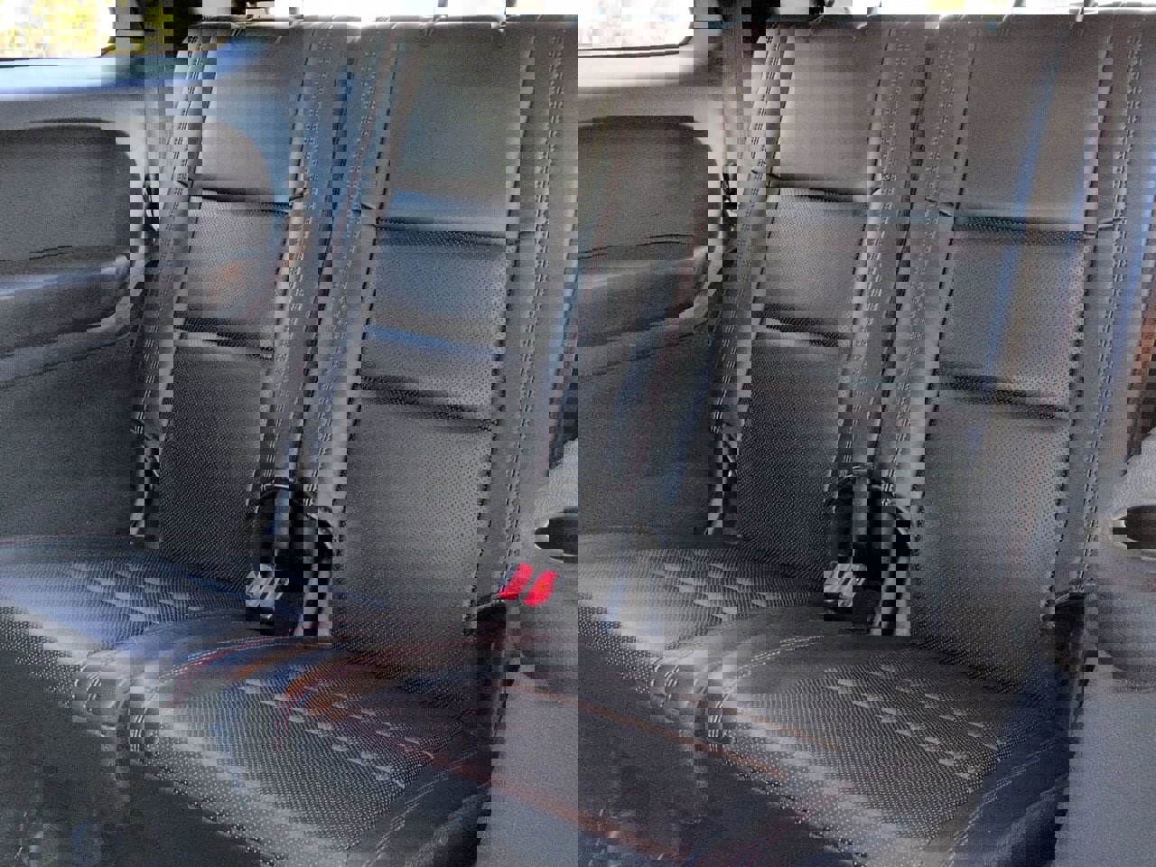 Used 2018 Dodge Durango R/T image 24