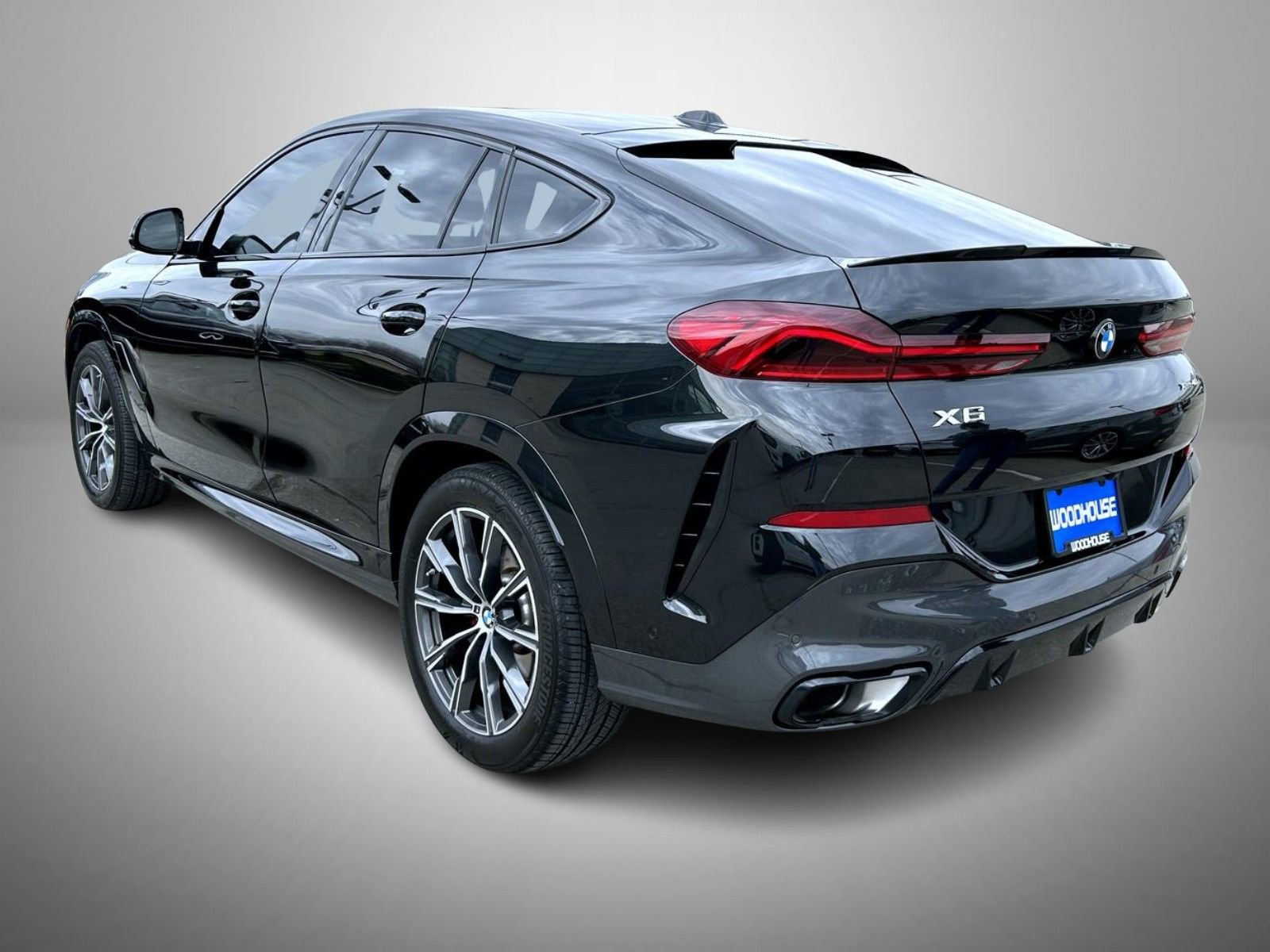 Used 2024 BMW X6 xDrive40i w/ Premium Package image 7